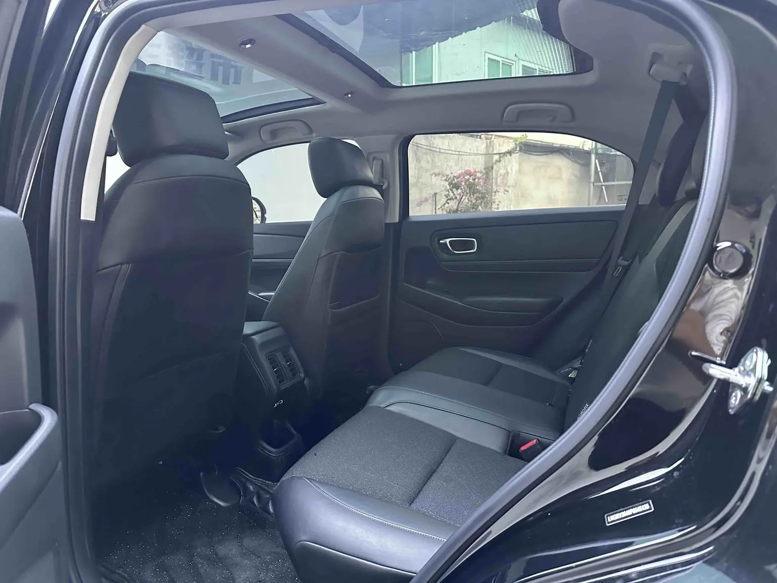 Honda Vezel 2023 1.5L CVT Tech
