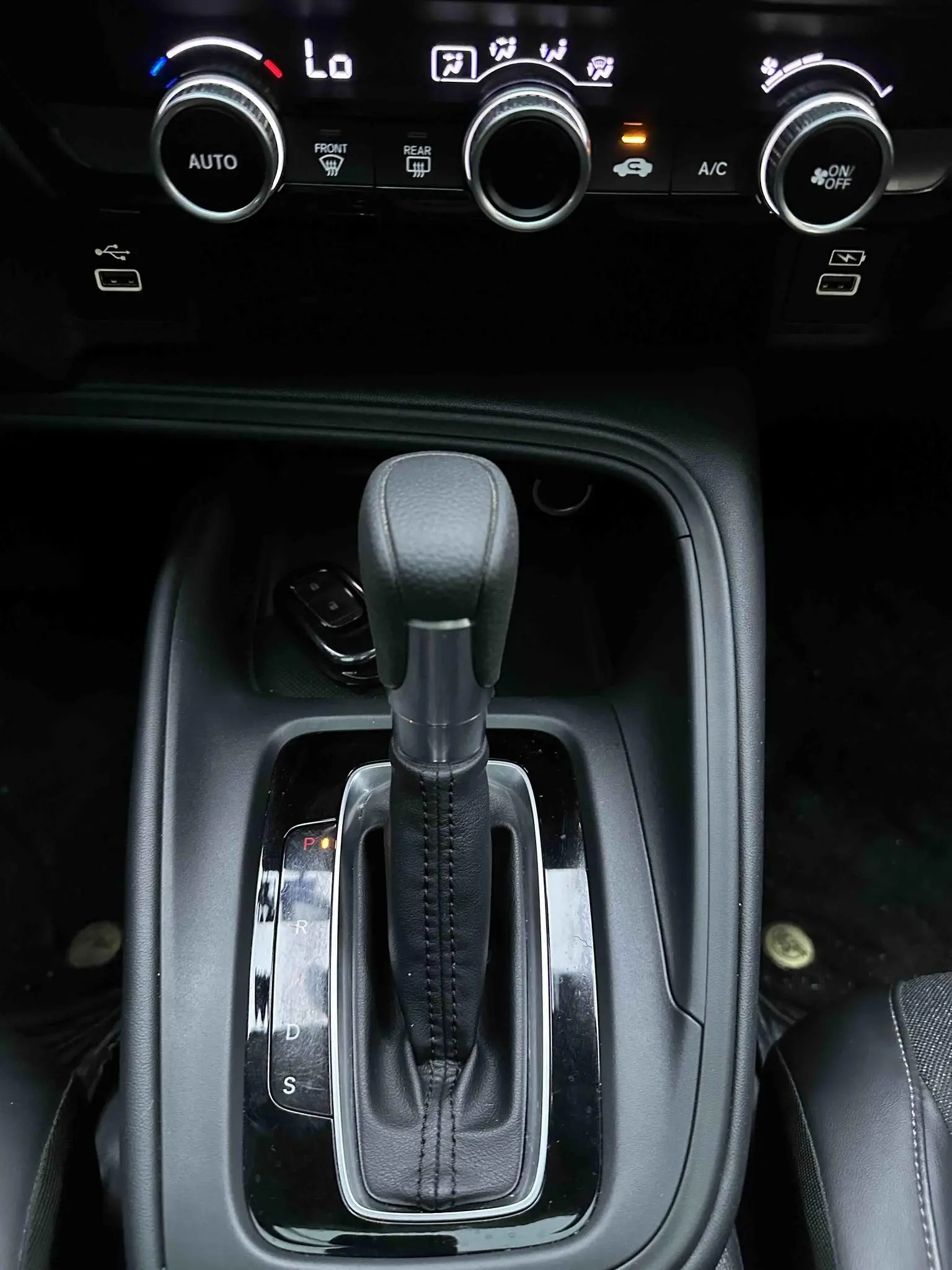 Honda Vezel 2023 1.5L CVT Tech