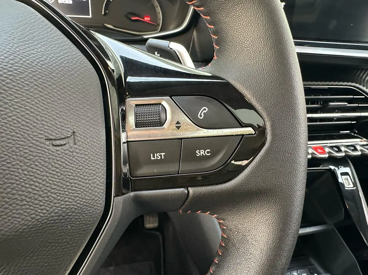Peugeot 2008 2022 230THP THE ONE