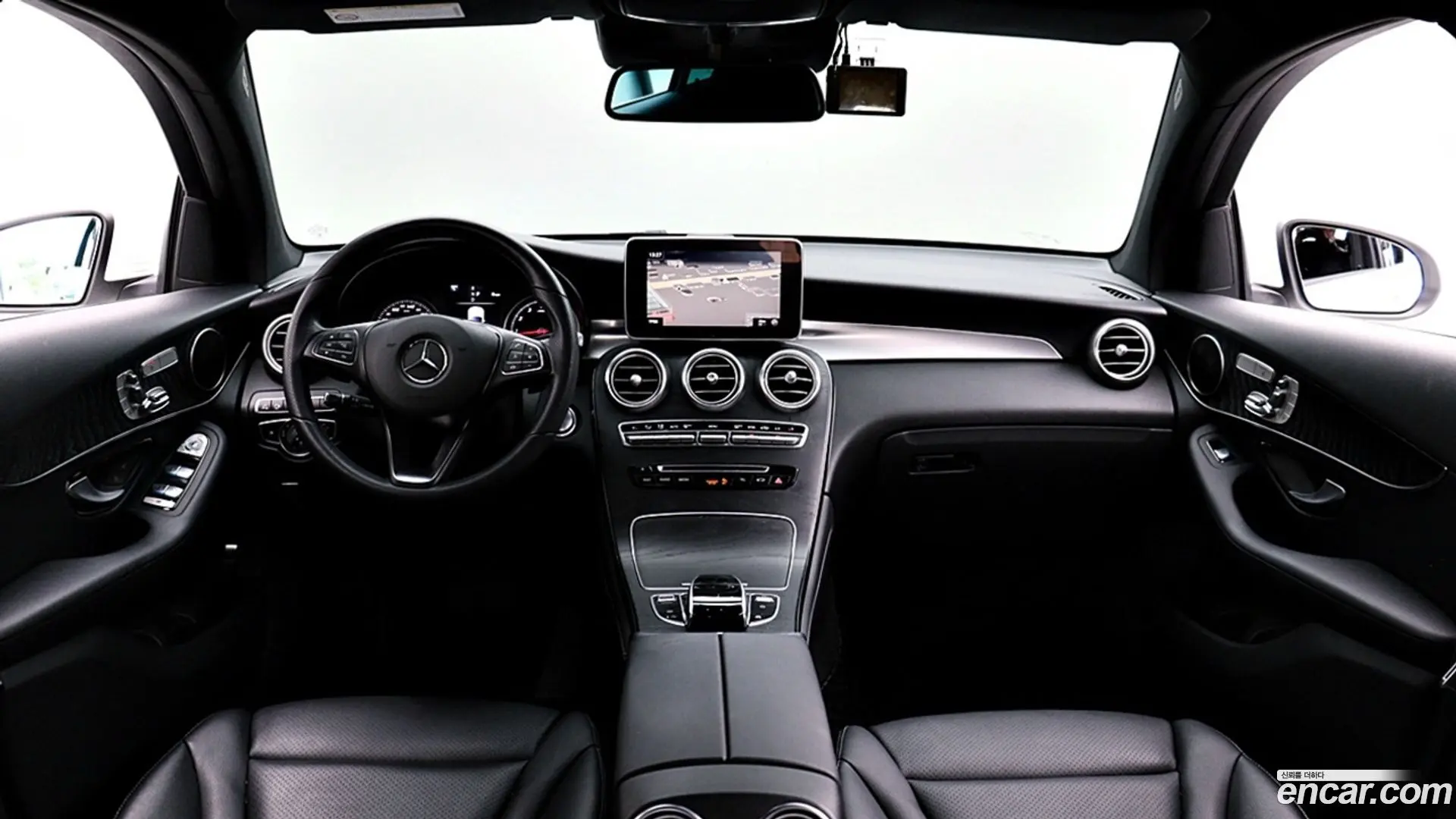 Mercedes-Benz GLC-Class GCL300 4MATIC Coupe