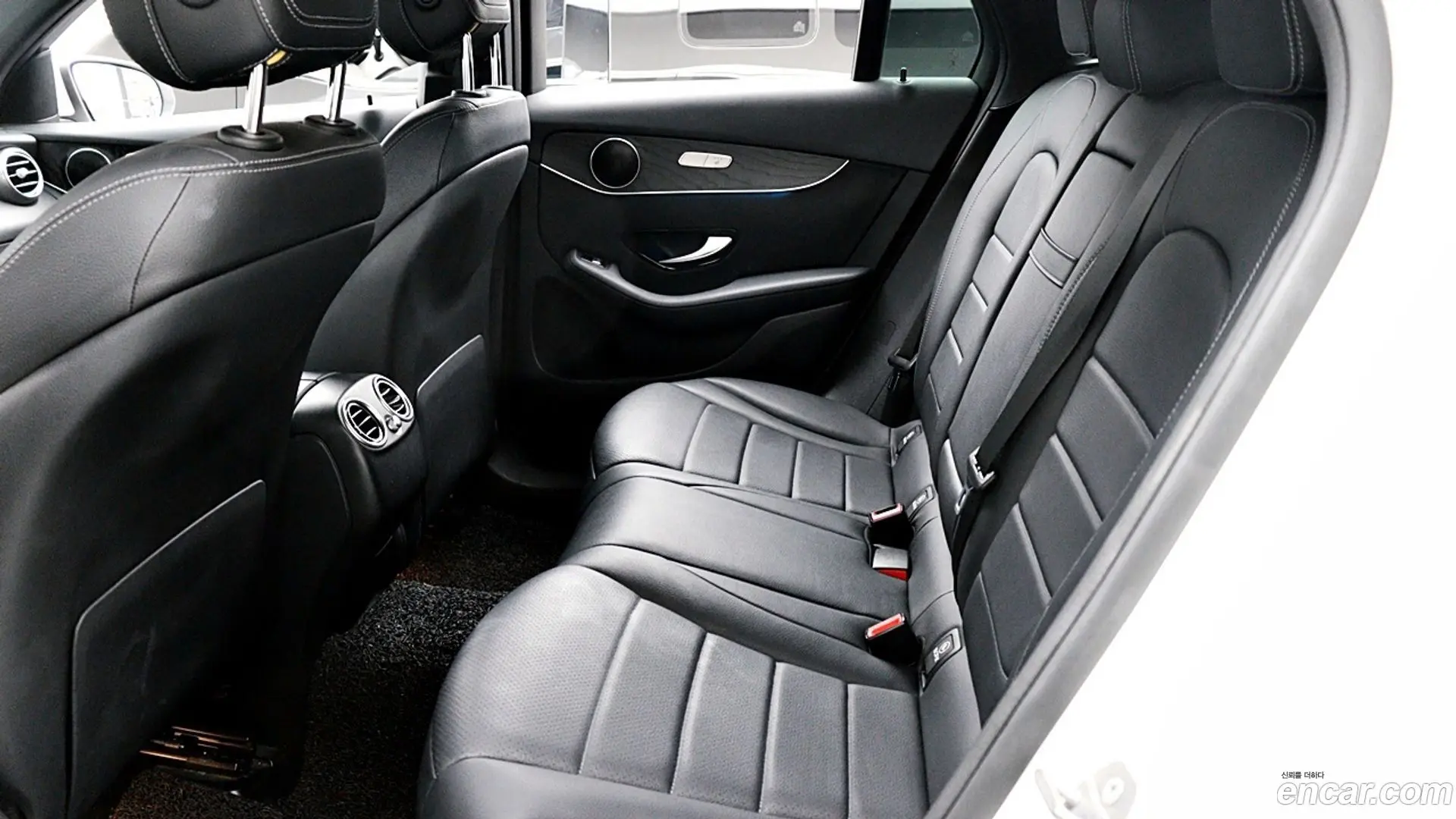 Mercedes-Benz GLC-Class GCL300 4MATIC Coupe