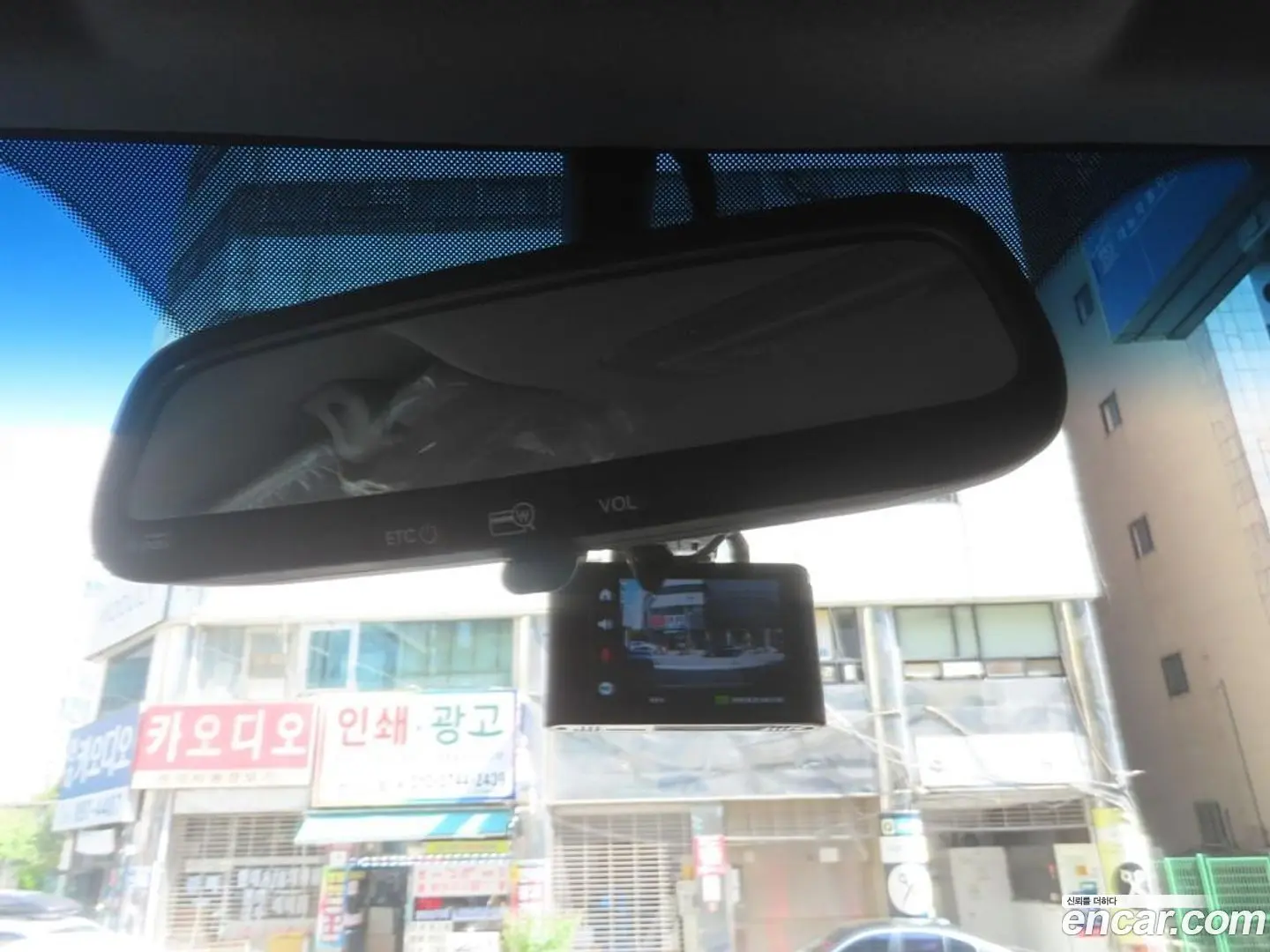 Hyundai Starex Van 3-Seater