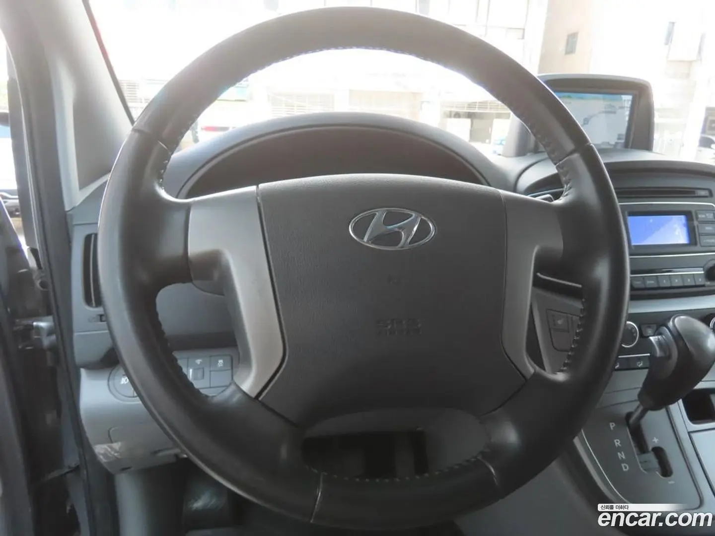 Hyundai Starex Van 3-Seater