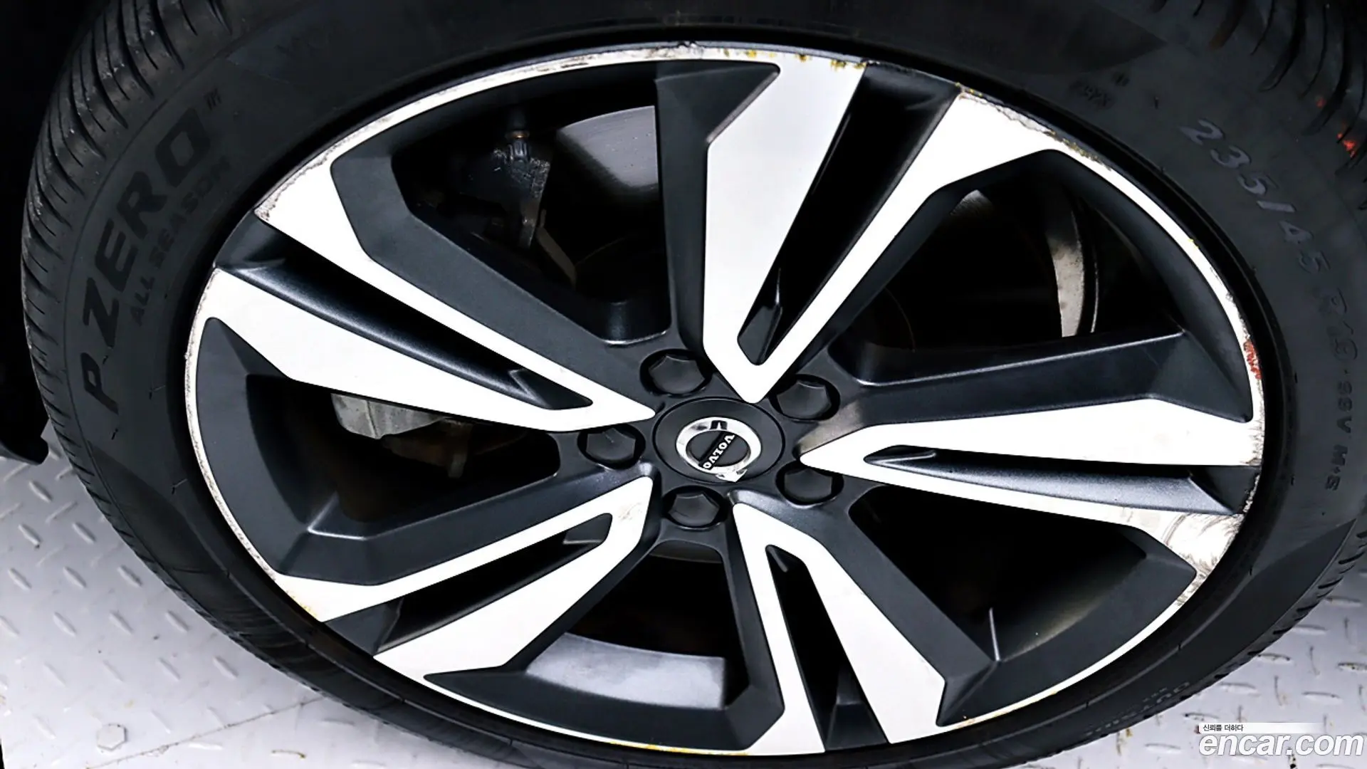 Volvo V60 T5 Pro AWD