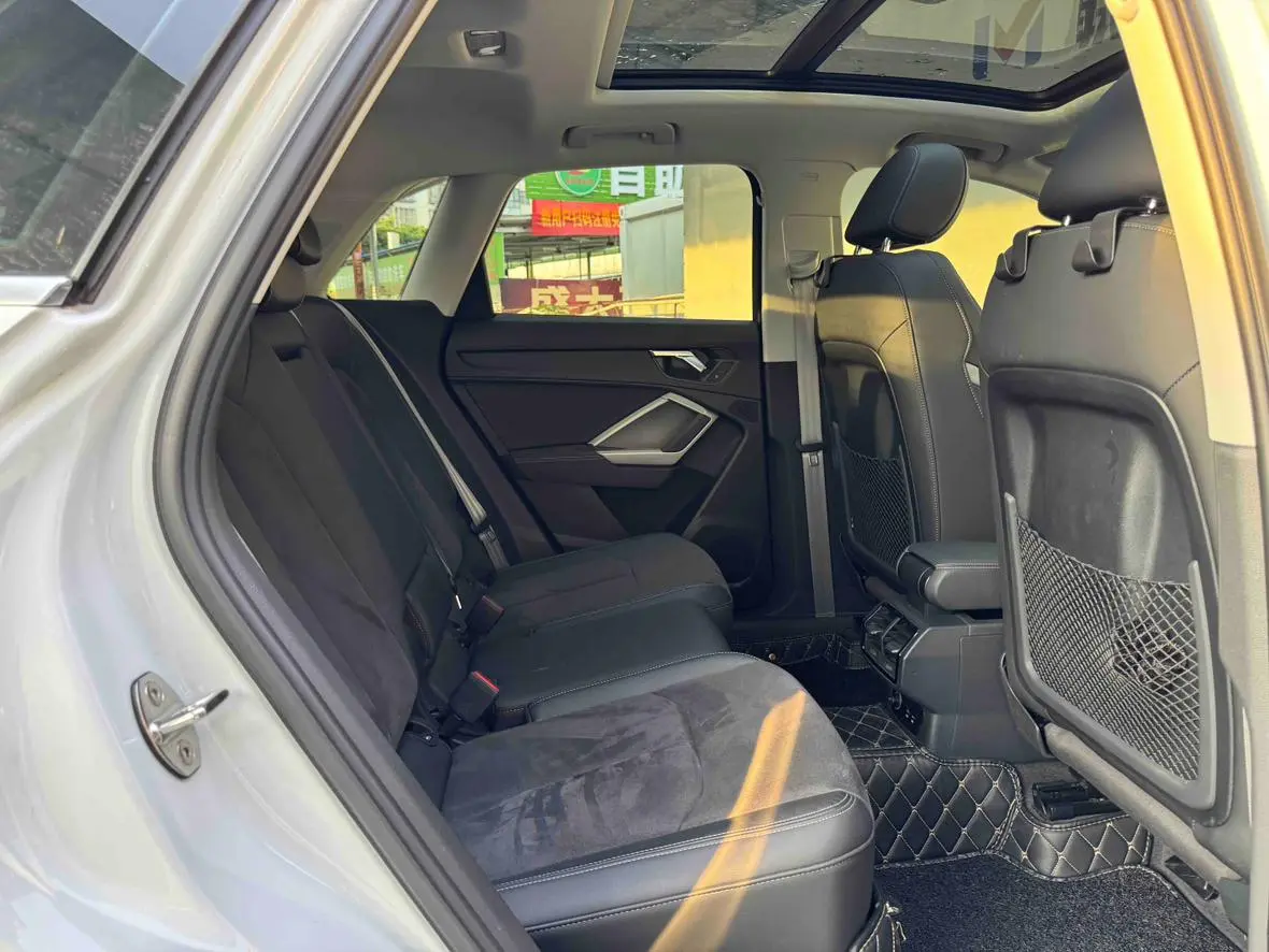 Audi Q3 2023 35 TFSI Dynamic Fashion