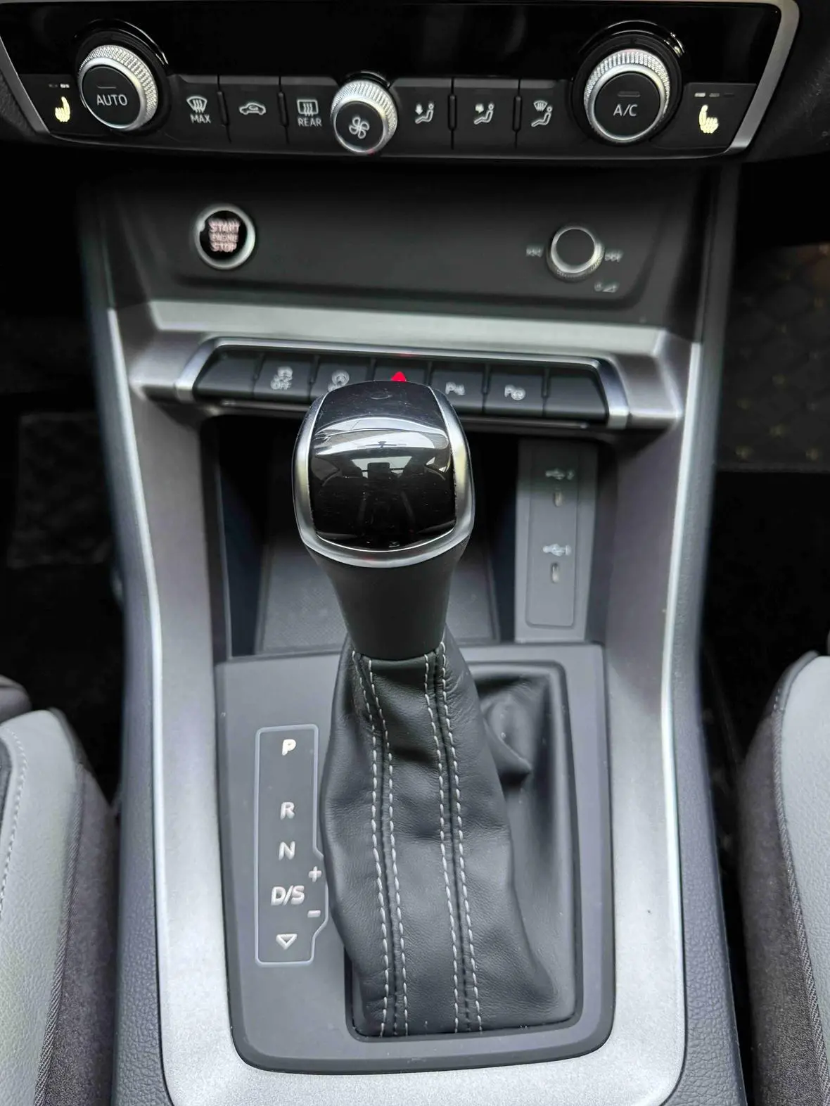 Audi Q3 2023 35 TFSI Dynamic Fashion