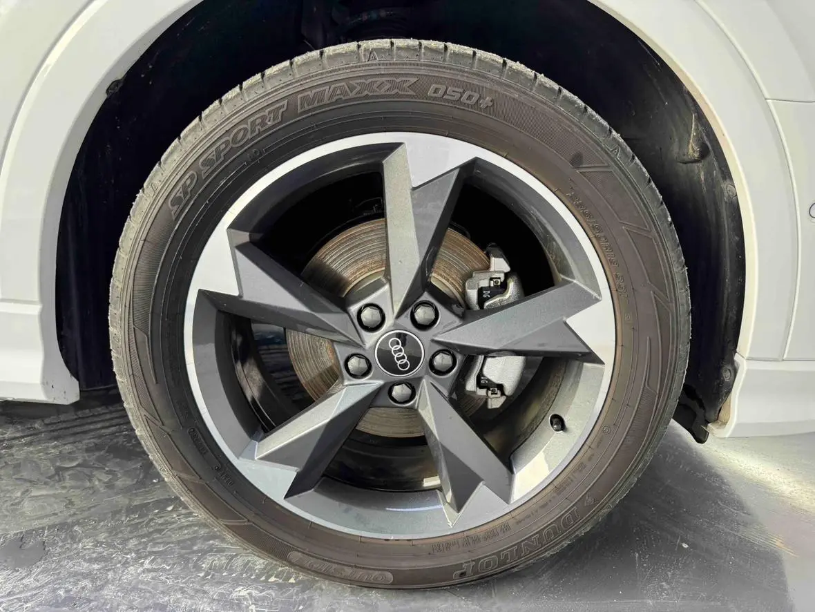 Audi Q3 2023 35 TFSI Dynamic Fashion