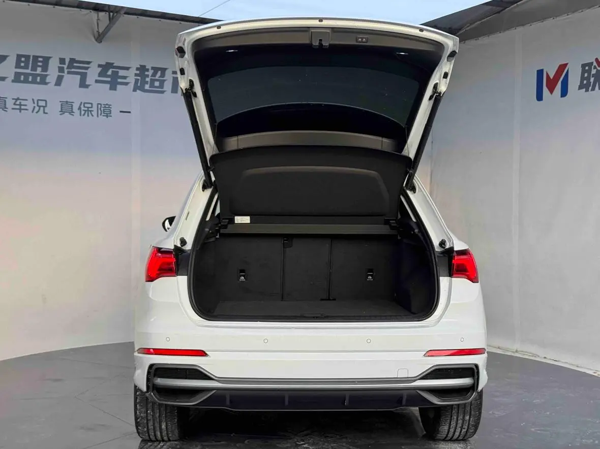 Audi Q3 2023 35 TFSI Dynamic Fashion