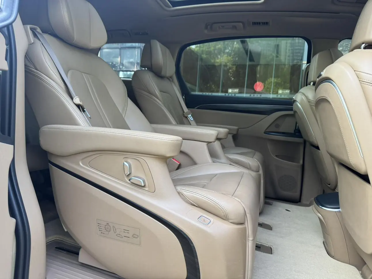 Buick GL8 2021 ES LuZun 653T Luxury
