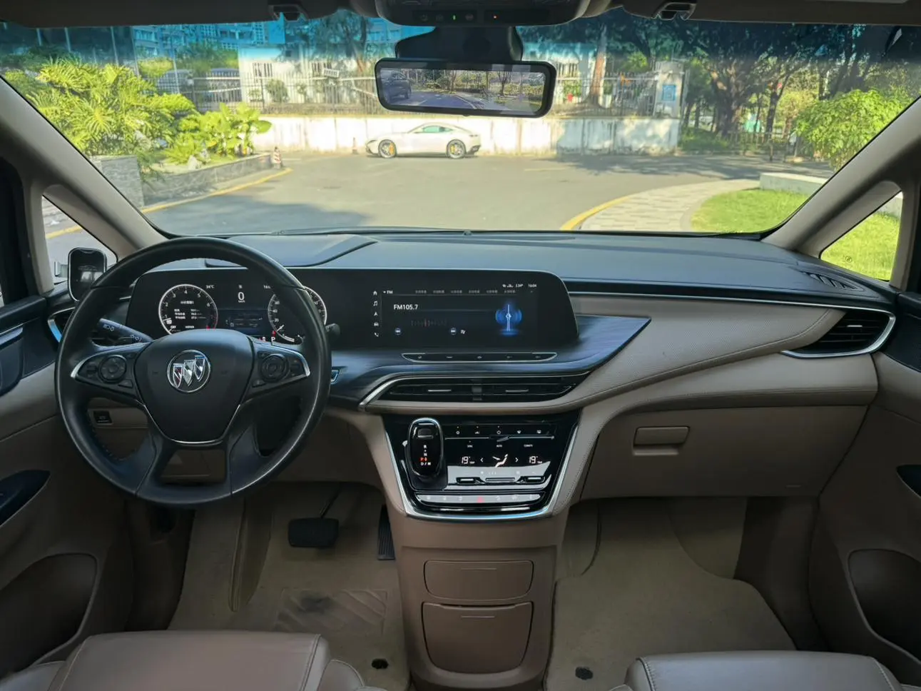 Buick GL8 2021 ES LuZun 653T Luxury