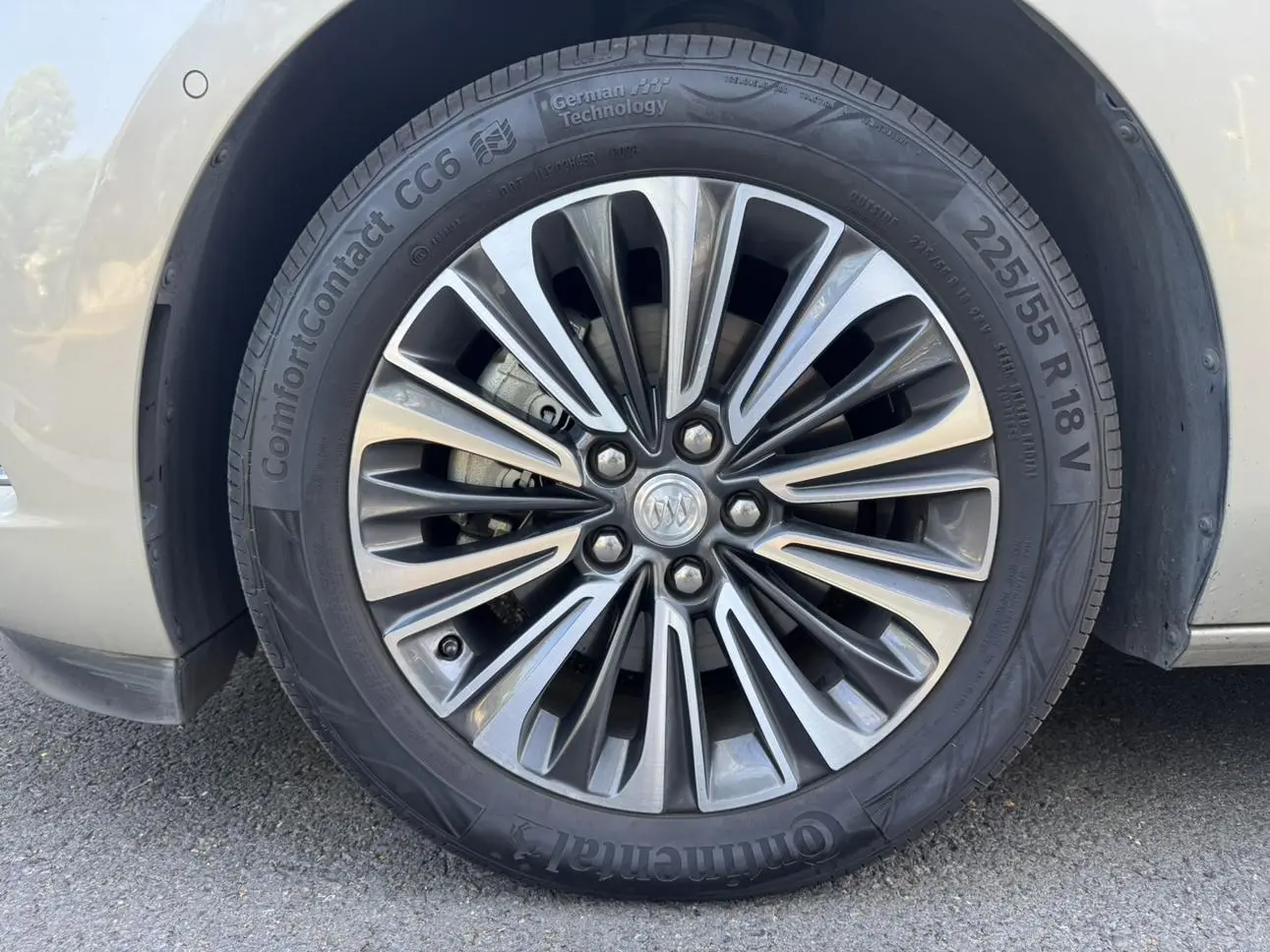 Buick GL8 2021 ES LuZun 653T Luxury