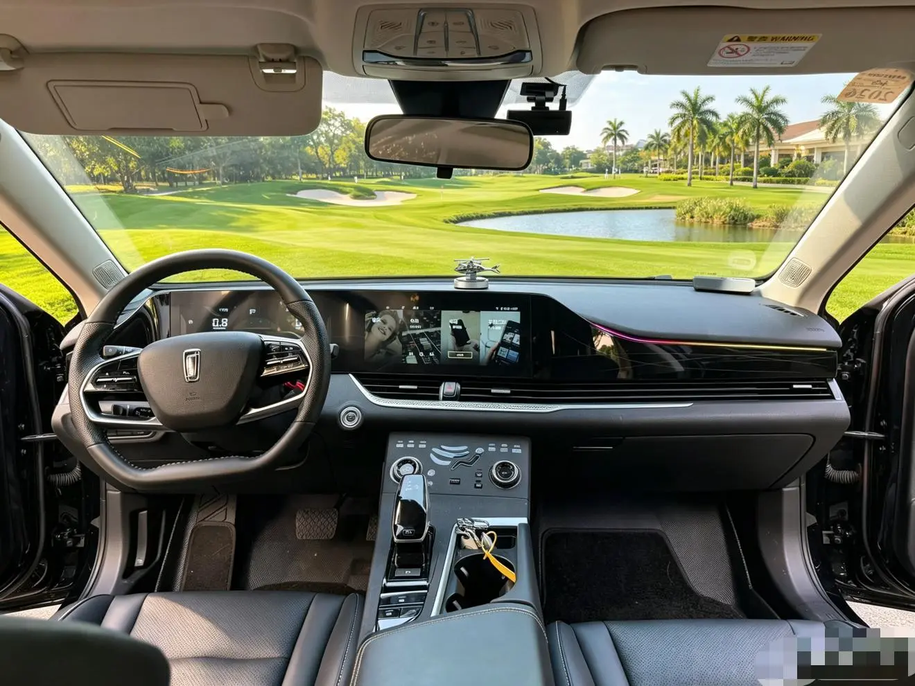 Bestune B70 2023 3rd Gen 1.5T Auto 70 Anniversary Commemorative