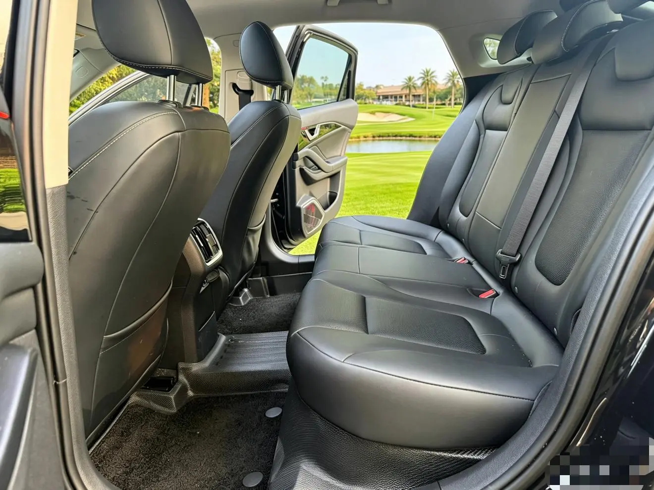 Bestune B70 2023 3rd Gen 1.5T Auto 70 Anniversary Commemorative