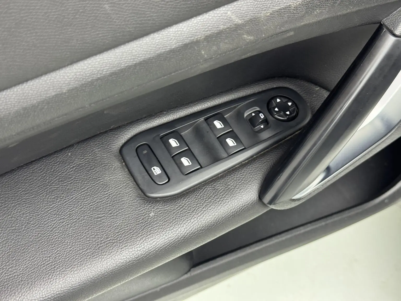 Peugeot 408 2018 350THP Auto Luxury