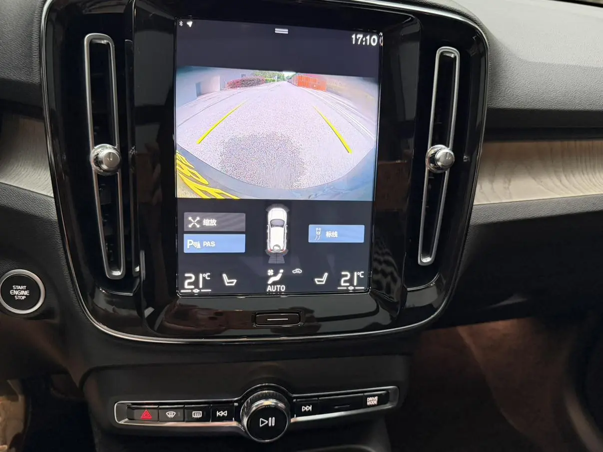 Volvo XC40 2021 T4 4WD Smart Elegant Luxury