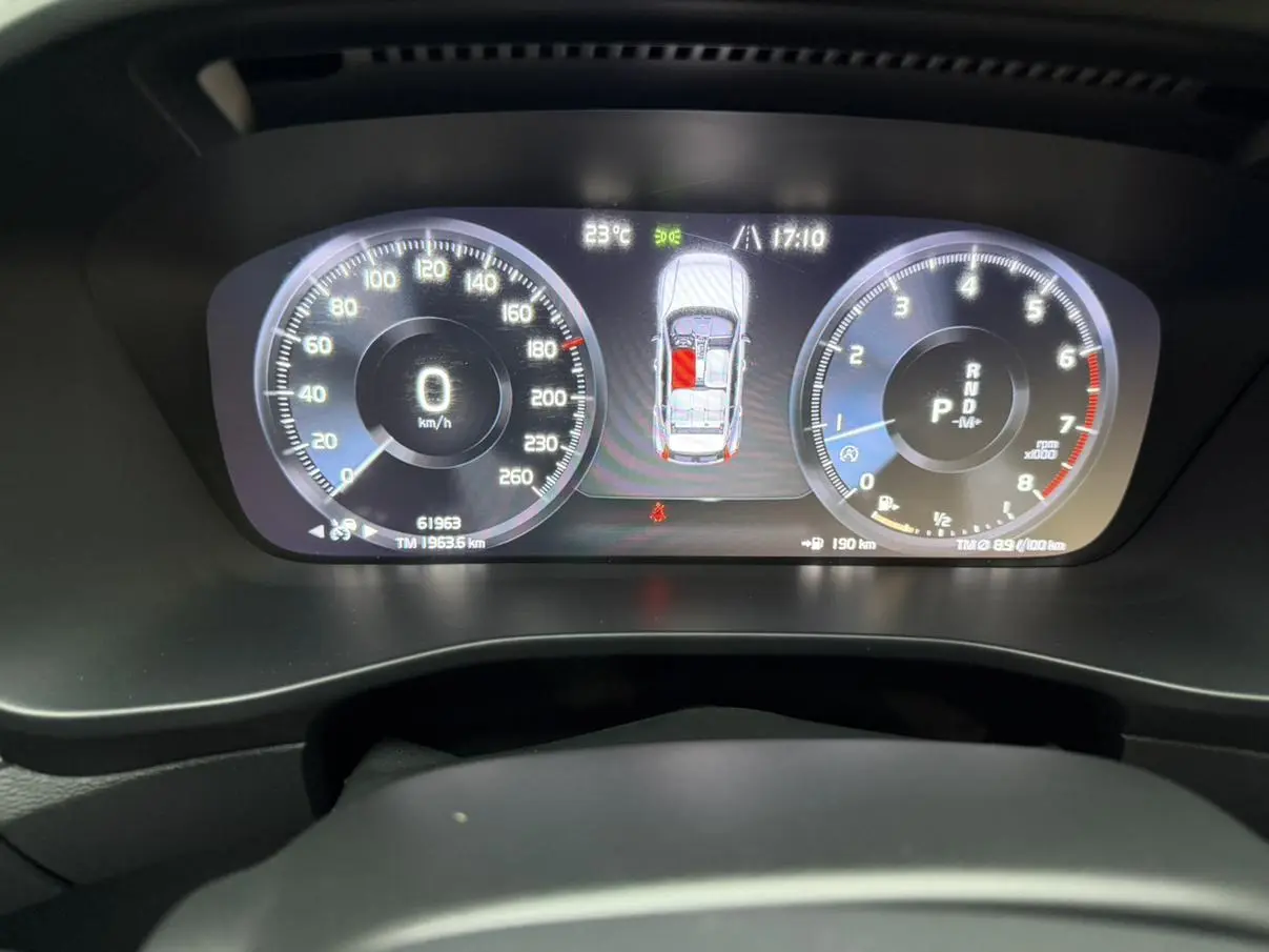 Volvo XC40 2021 T4 4WD Smart Elegant Luxury