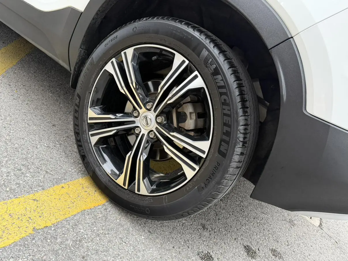 Volvo XC40 2021 T4 4WD Smart Elegant Luxury