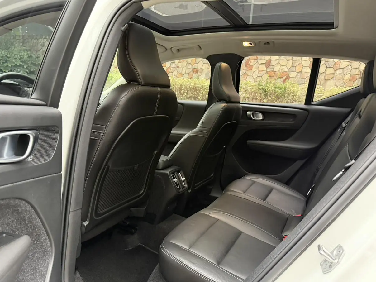 Volvo XC40 2021 T4 4WD Smart Elegant Luxury