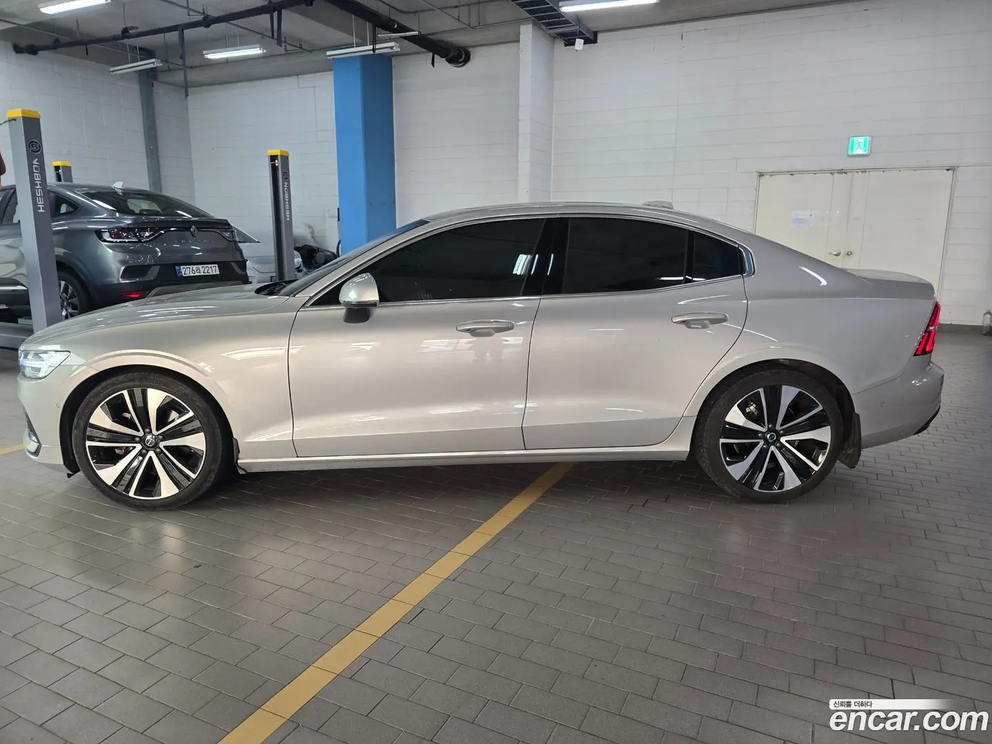 Volvo S60 B5 Ultimate Bright
