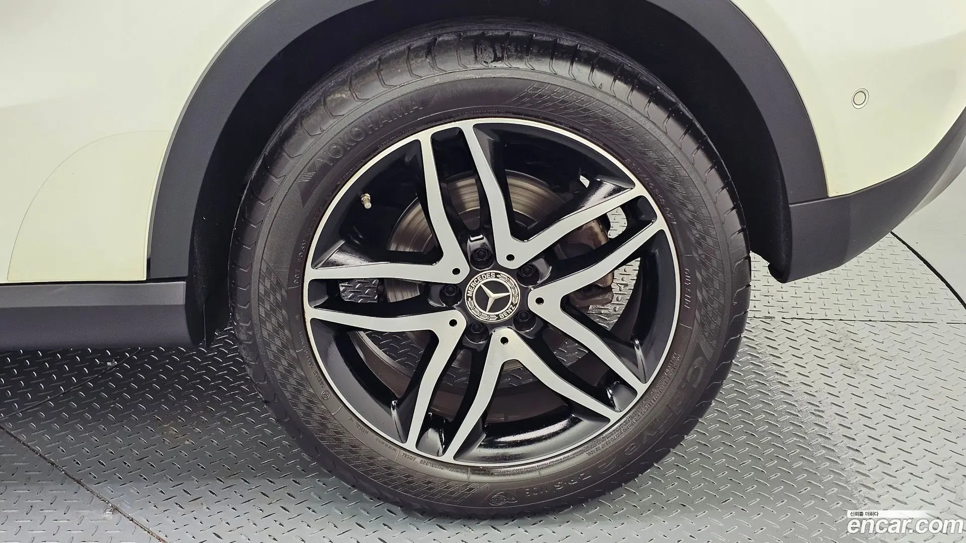 Mercedes-Benz GLA-Class GLA220 Premium 2017
