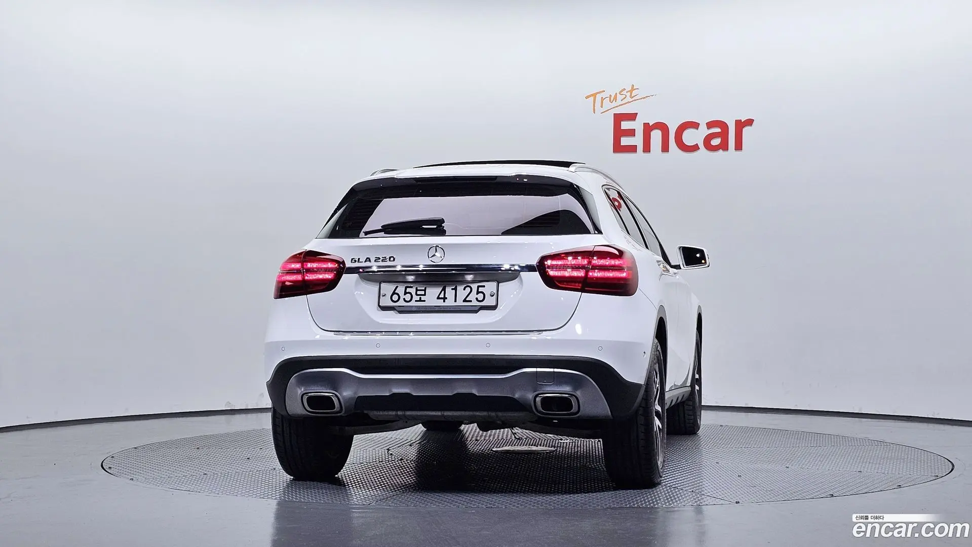 Mercedes-Benz GLA-Class GLA220 Premium 2017