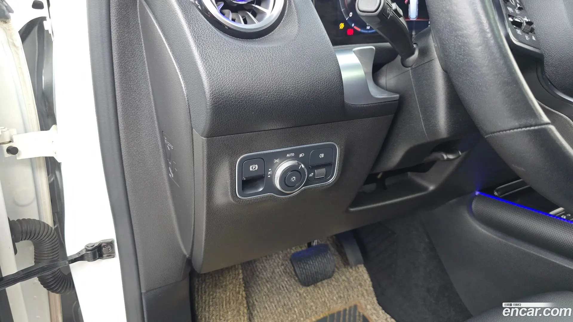 Mercedes-Benz GLB-Class GLB200 d 2021