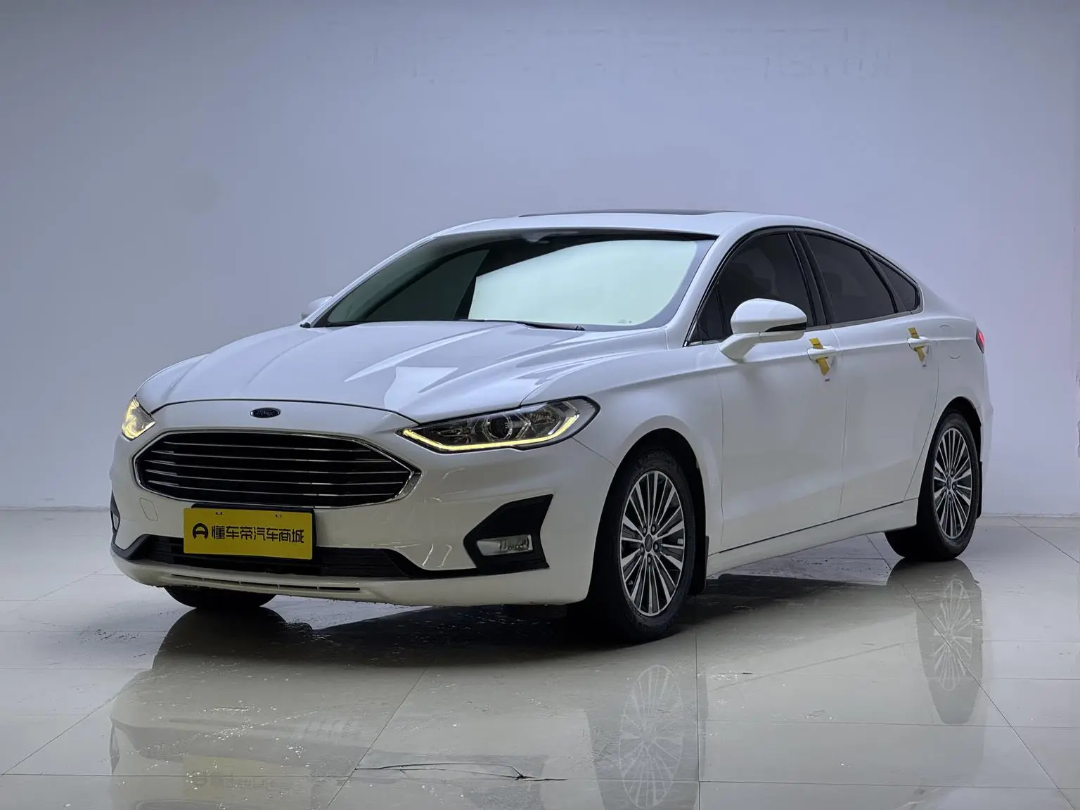 Ford Mondeo 2019 EcoBoost 180 Smart Fashion China VI