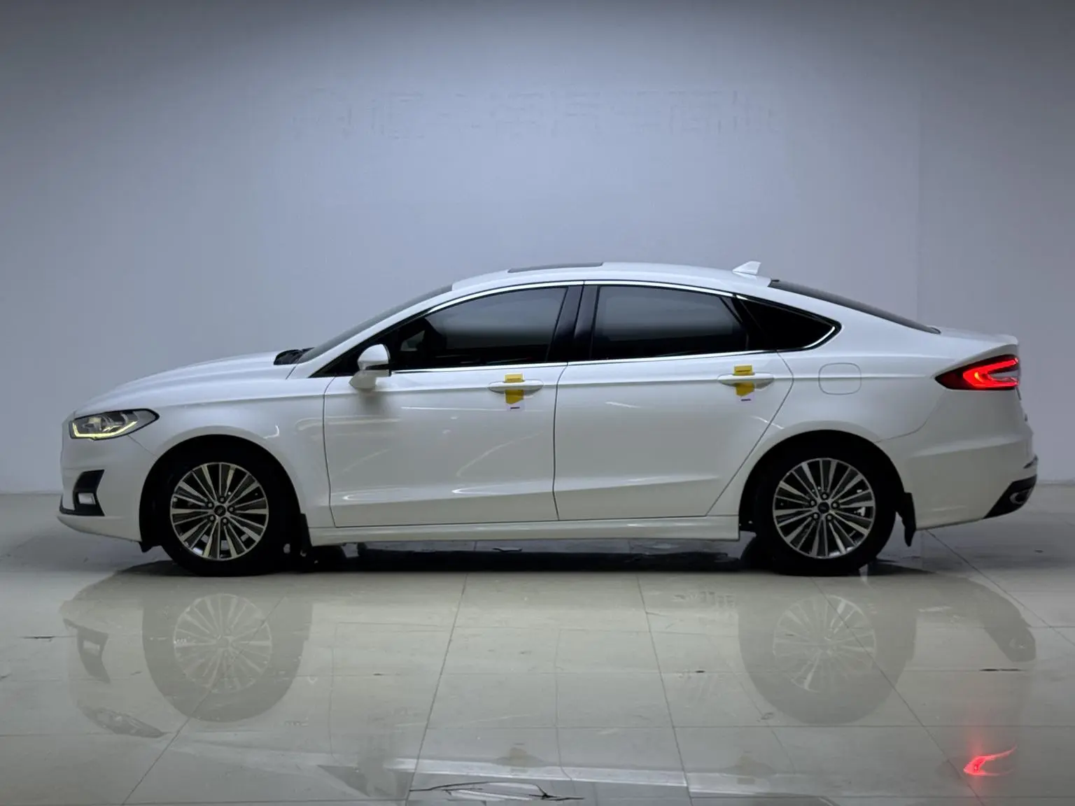 Ford Mondeo 2019 EcoBoost 180 Smart Fashion China VI
