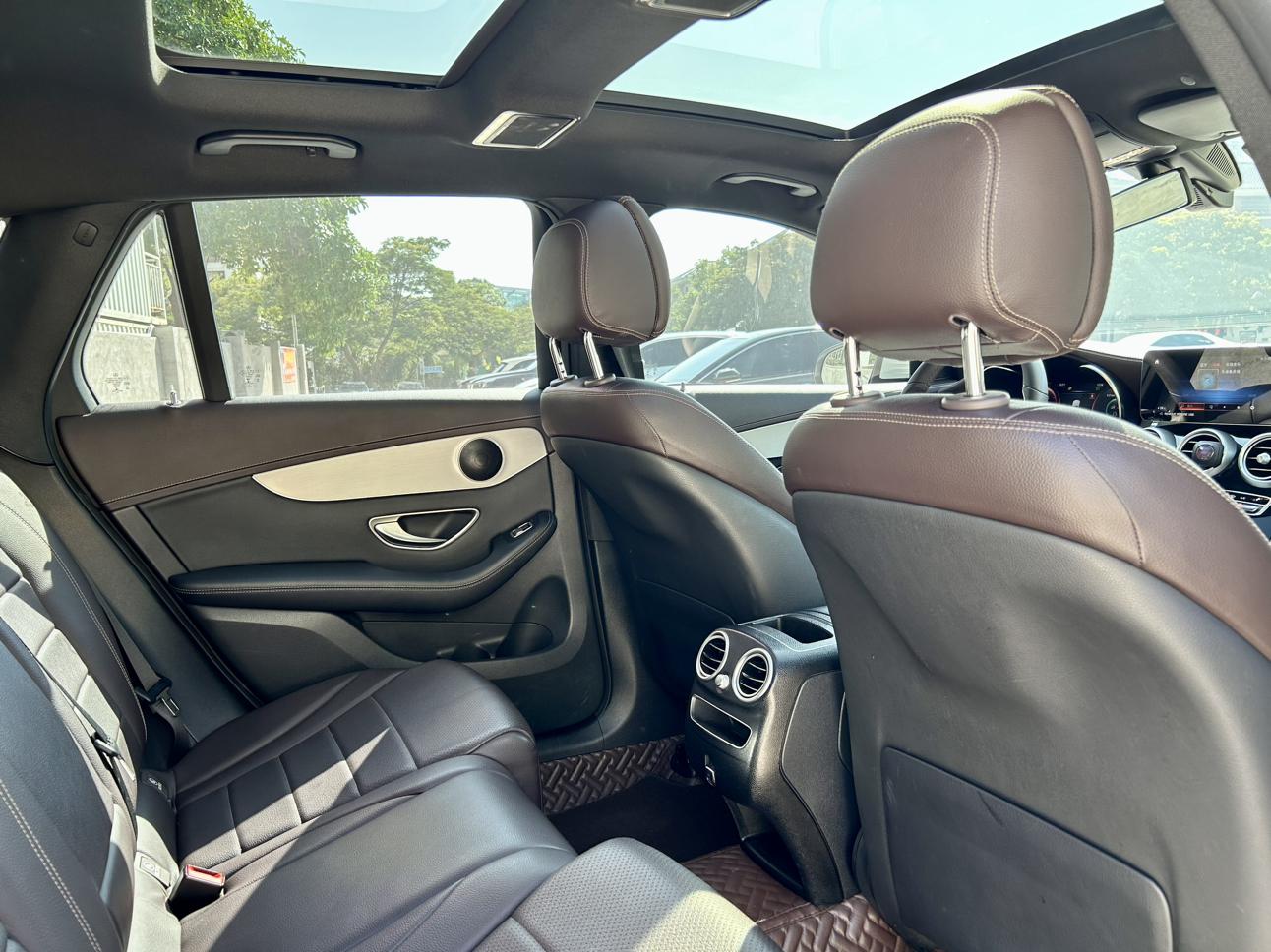Mercedes-Benz GLC 2022 Facelift GLC 260 L 4MATIC Dynamic