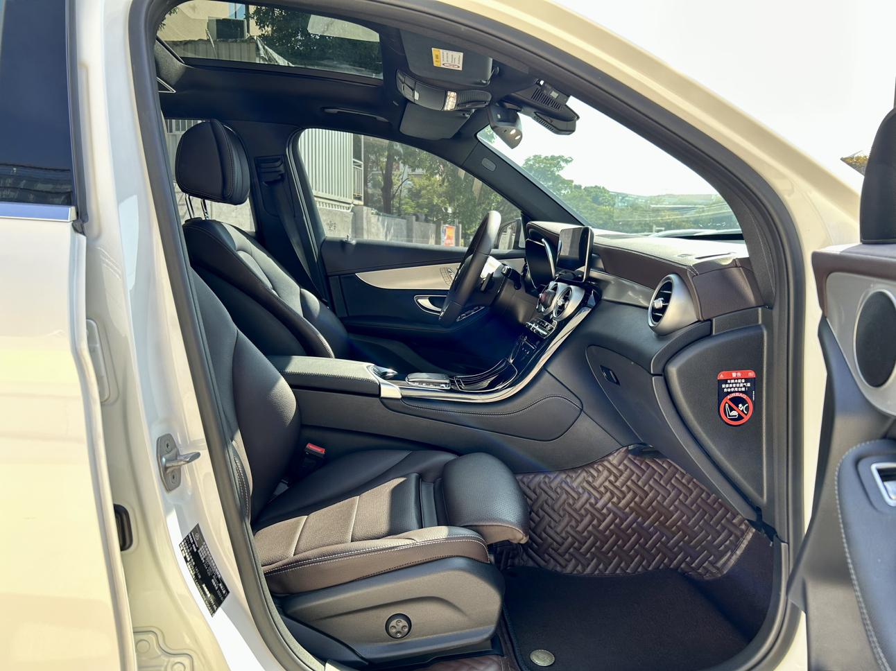 Mercedes-Benz GLC 2022 Facelift GLC 260 L 4MATIC Dynamic