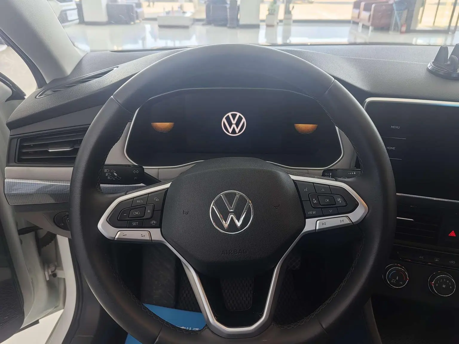 Volkswagen Bora 2024 200TSI DSG Journey