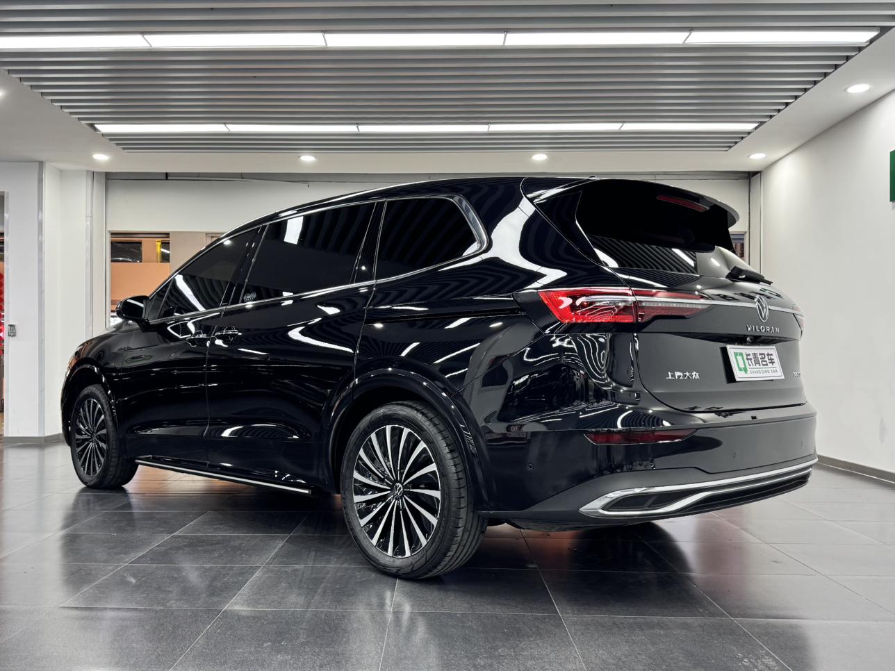 Volkswagen Viloran 2024 380TSI Premium