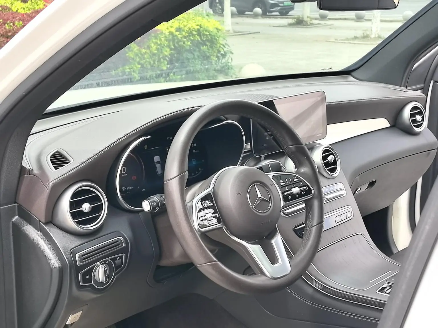 Mercedes-Benz GLC 2020 Facelift GLC 260 L 4MATIC Luxury
