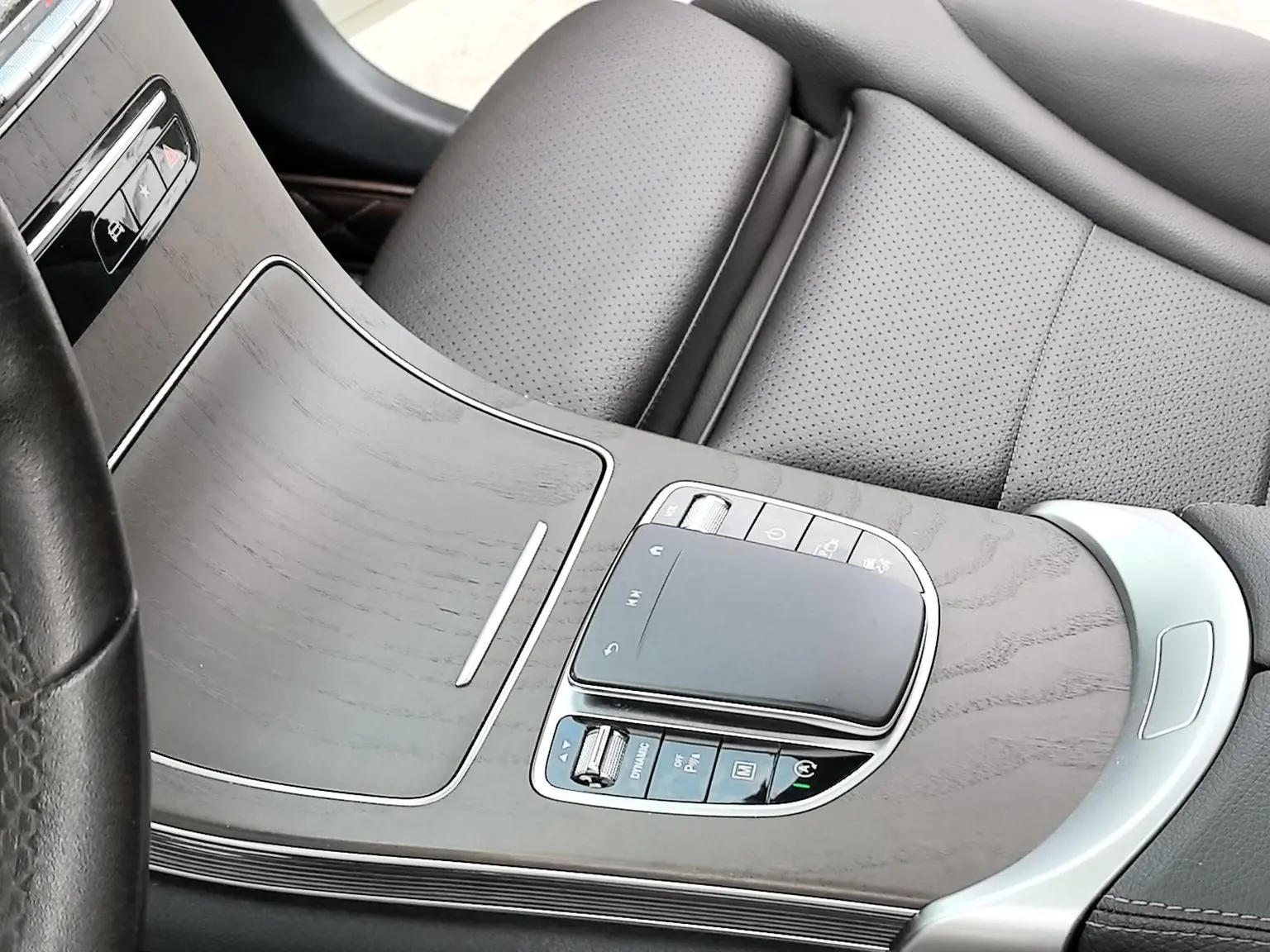 Mercedes-Benz GLC 2020 Facelift GLC 260 L 4MATIC Luxury
