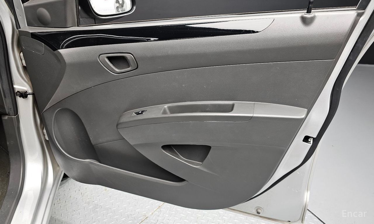 Chevrolet (GM Daewoo) Spark LS 2012