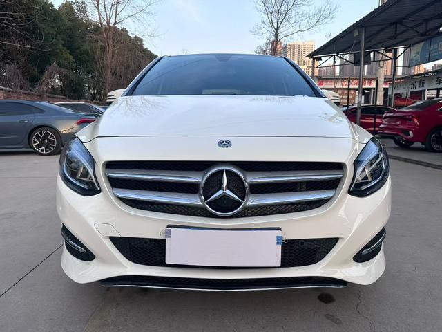 Mercedes-Benz B Class 2018 B 200 Fashion