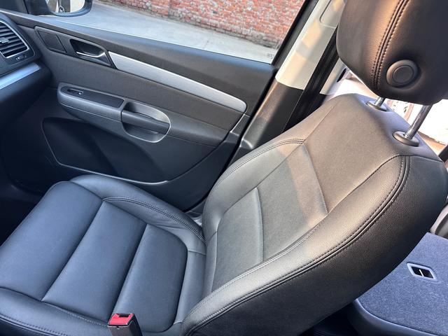Volkswagen Sharan 2018 380TSI Shu 7 seat