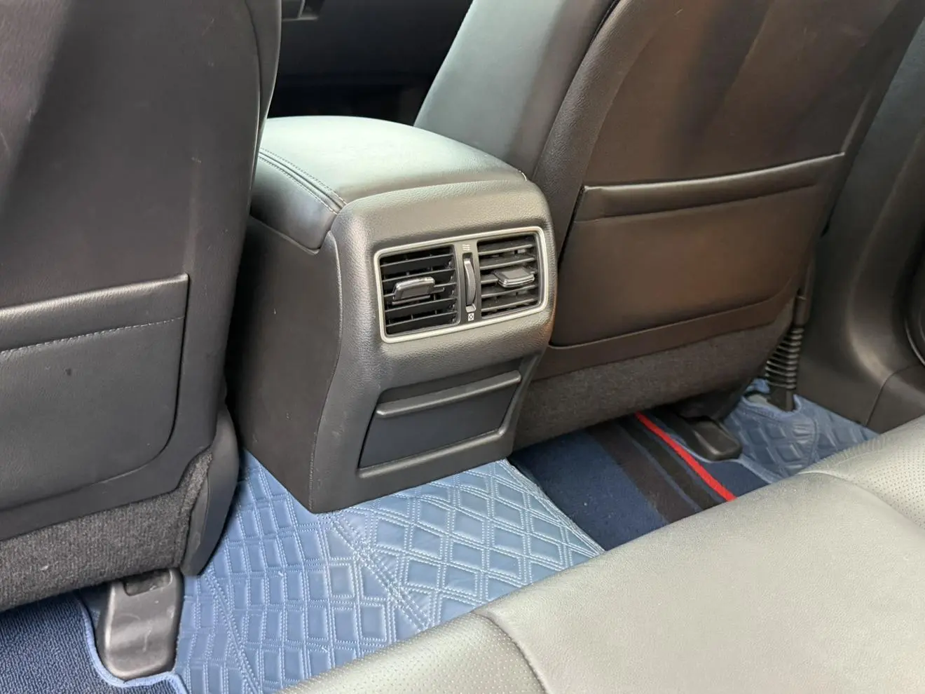 Infiniti Q50L 2018 2.0T China VI