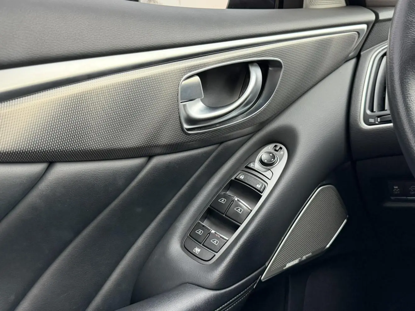 Infiniti Q50L 2018 2.0T China VI