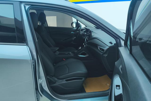 Chevrolet Orlando 2018 Redline 530T Auto Drive (5+2) China V