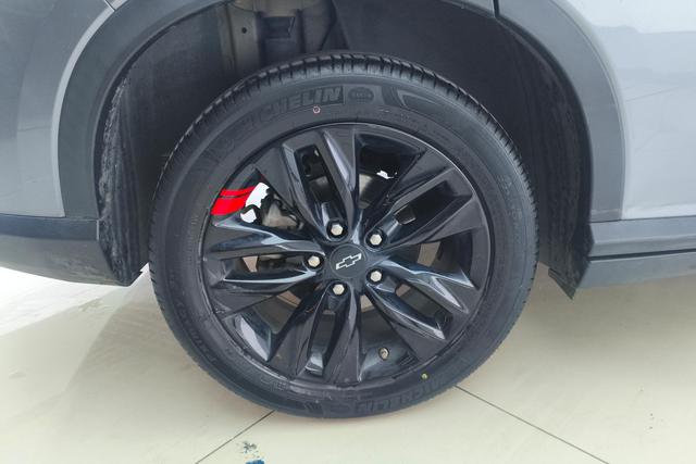 Chevrolet Orlando 2018 Redline 530T Auto Drive (5+2) China V