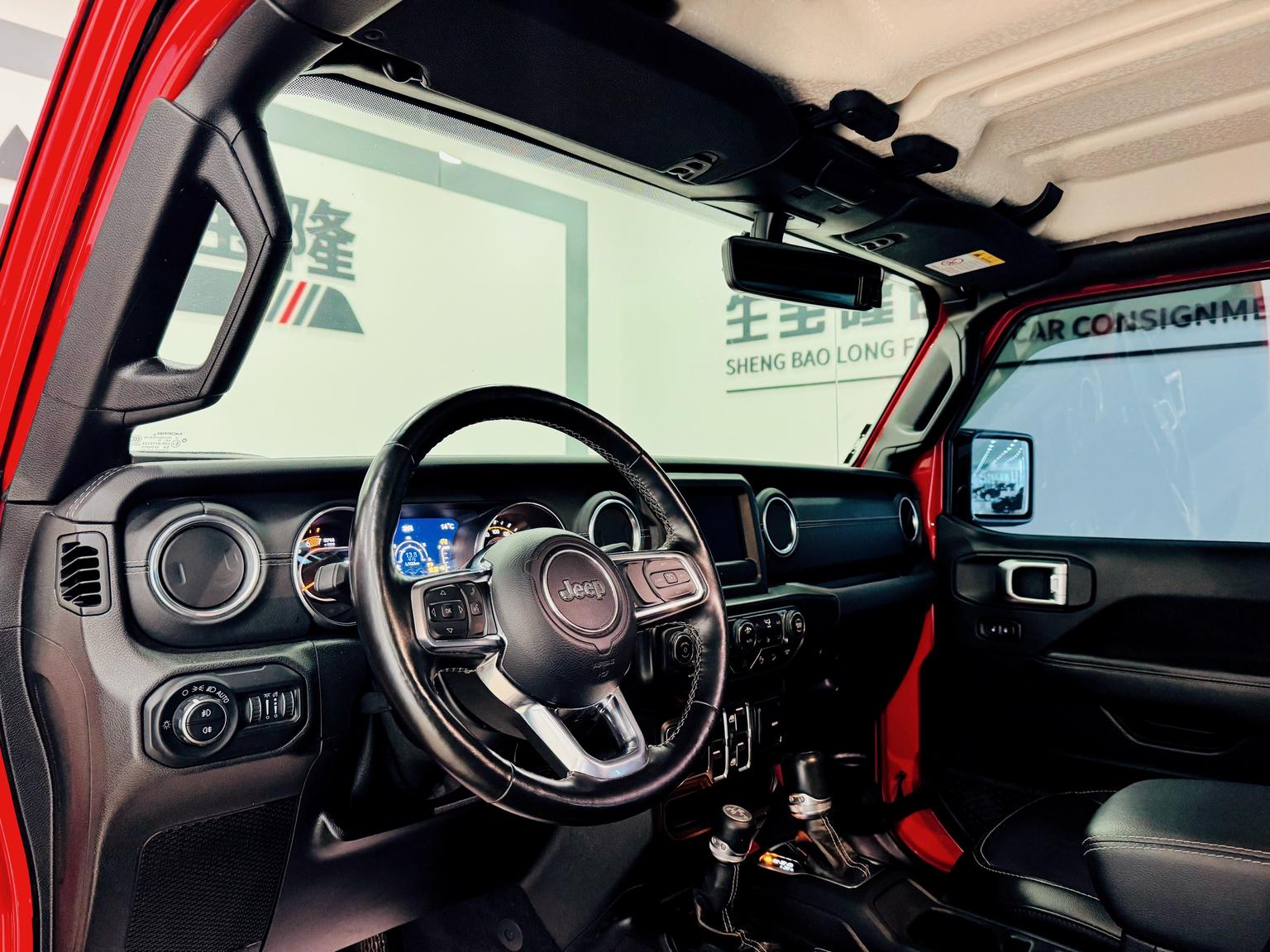 Jeep 2021 2.0T Sahara
