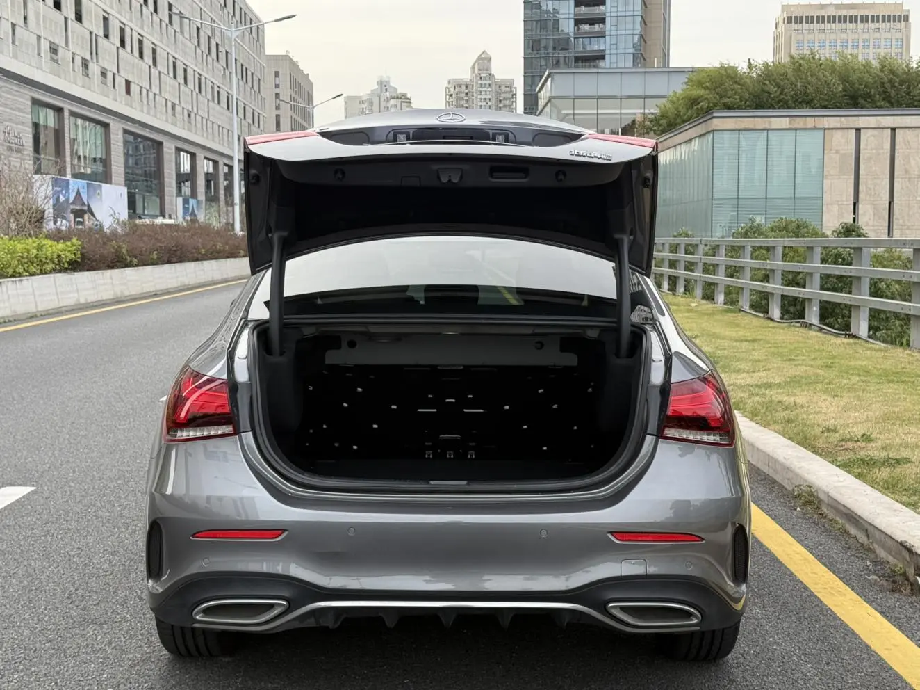 Mercedes-Benz A Class 2021 A 200 L Sport Sedan Fashion