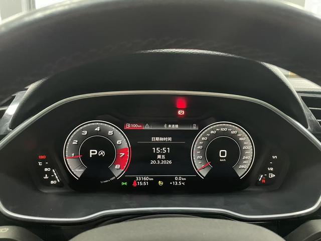 Audi Q3 2022 35 TFSI Dynamic Fashion