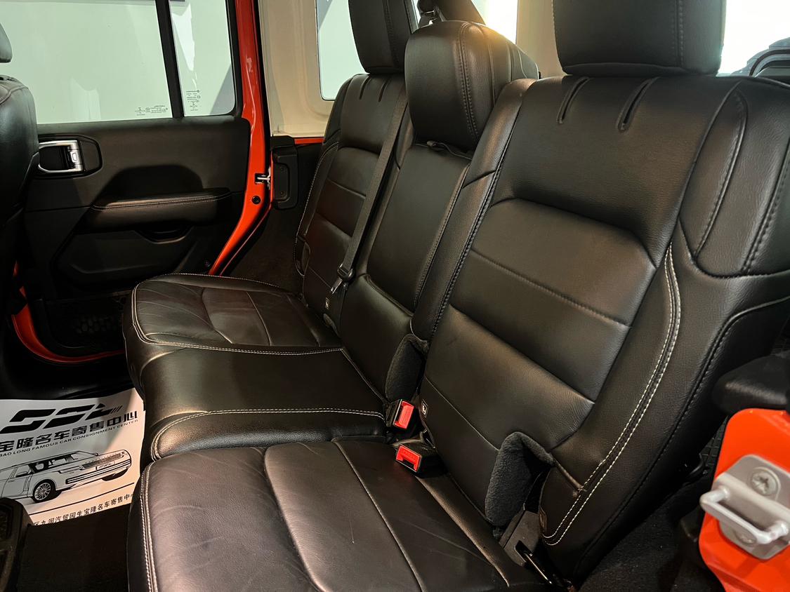 Jeep 2019 2.0T Sahara China VI