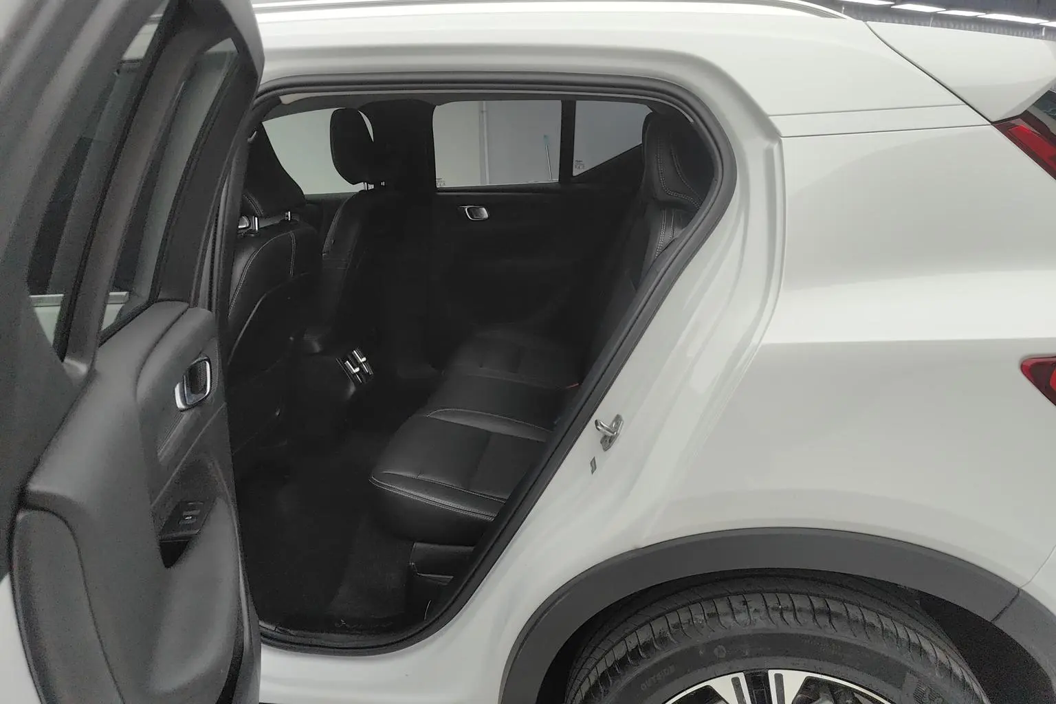 Volvo XC40 2021 T4 4WD Vision Luxury