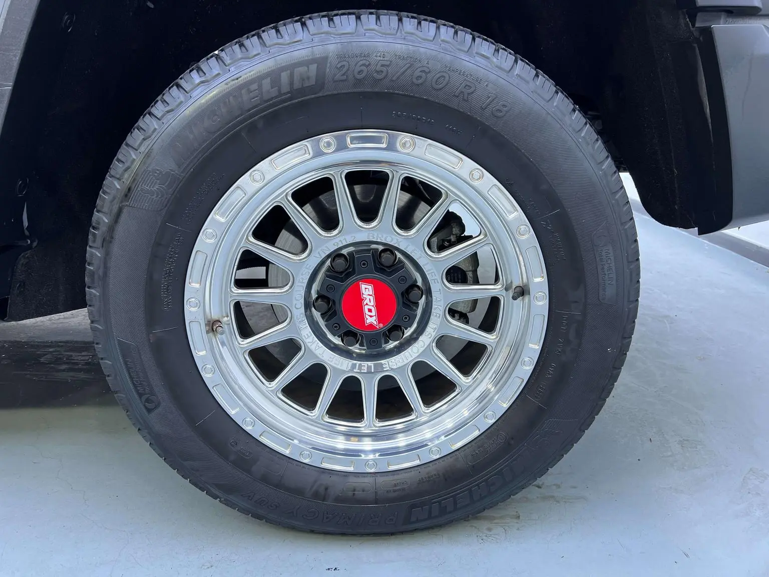300 2023 2.0T