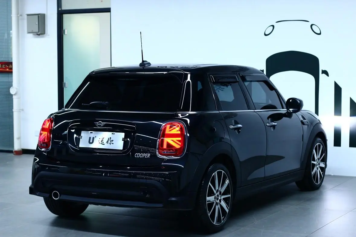 MINI MINI 2023 1.5T COOPER 5