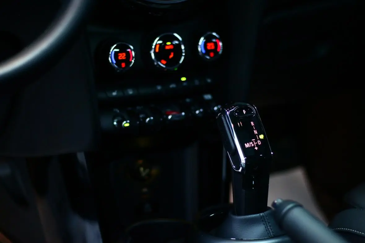 MINI MINI 2023 1.5T COOPER 5