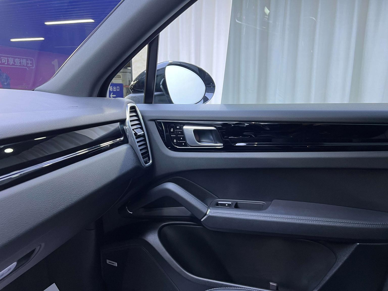 Porsche Cayenne 2019 Cayenne 3.0T